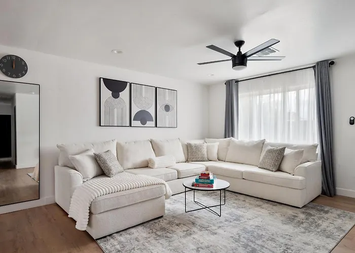 Luxe 4b3b With Heated Pool And Jacuzzi Parking Included *