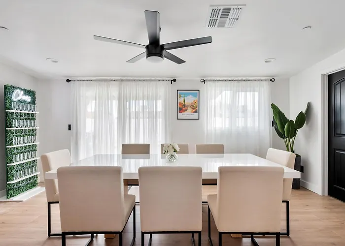 Luxe 4b3b With Heated Pool And Jacuzzi Parking Included *