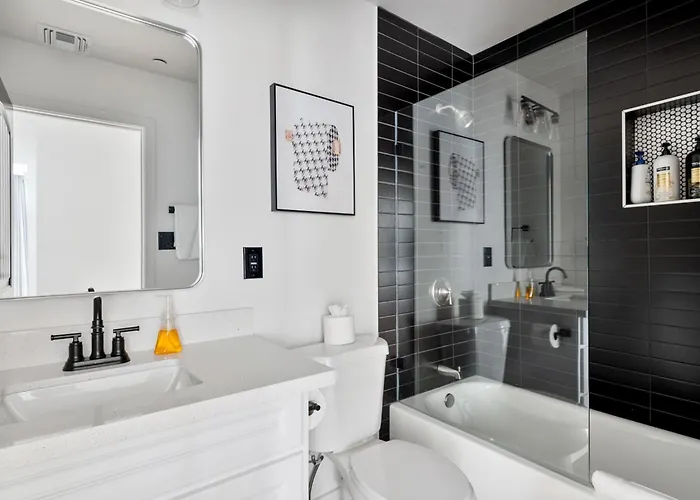 Luxe 4b3b With Heated Pool And Jacuzzi Parking Included * Scottsdale